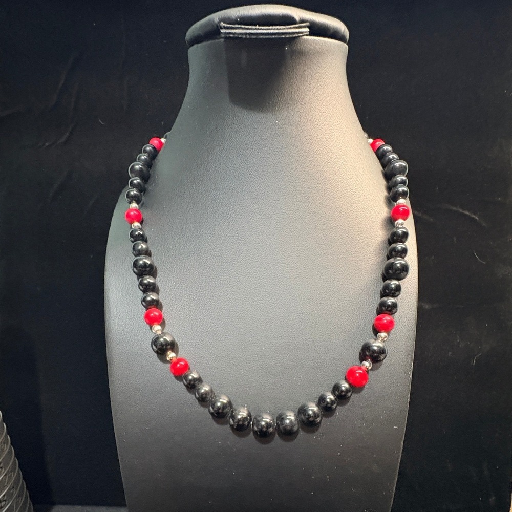 Karla Jordan Black and Red Beaded Necklace Silver Tone Spacers 18 Inch